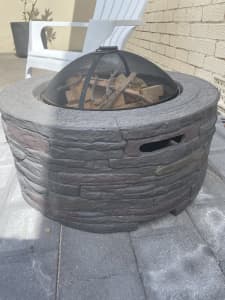 Firepit freestanding charcoal brick design