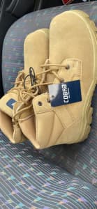 Corba work boots (brand new )