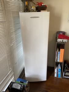 Refrigerator Fisher and Paykel