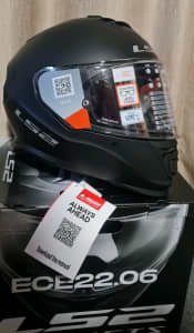 LS2 FF800 Storm Helmet- matte black motorcycle helmet