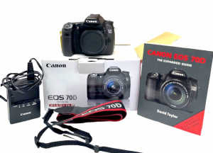Canon EOS 70D DSLR Kit *251548