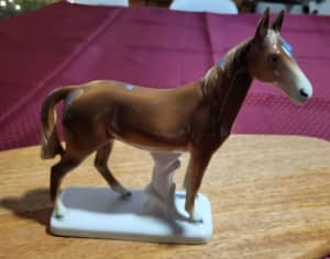 BEAUTIFUL GRAFENTHAL HORSE FIGURINE IMMACULATE CONDITION