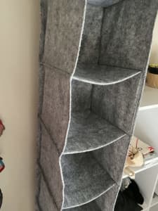 Storage shelves Grey felt - as new condition 6 Shelf Hanging Organiser