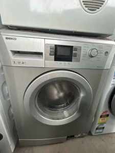! Stainless steel 7 kg BEKO front washing machine