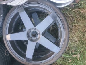 22" inches KMC ROCKSTAR wheels