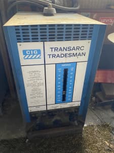 CIG Transarc Tradesman TAD 217 Welder on stand