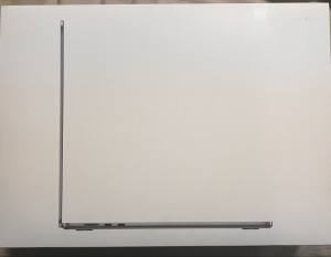 MacBook Air M2 15” with AppleCare 