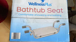 Bath tub seat for eldery or frail