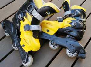 Roller skates for kids, including protect gears