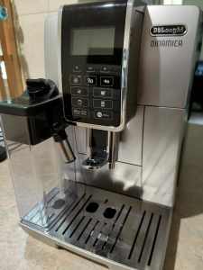 DeLonghi Dinamica Coffee Machine.