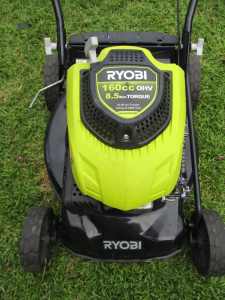 RYOBI 160cc LAWNMOWER.WRECKING FOR PARTS.NEAR NEW CONDITION!