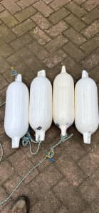 Inflatable Molded Fenders - White