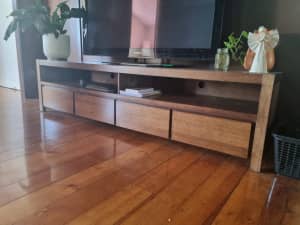 Wood TV Cabinet w/t Draws