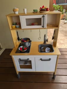 IKEA kids stove (DUGTIG Play Kitchen)