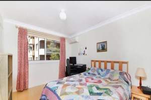 Room for female only - walk to WSU and Parramatta Station