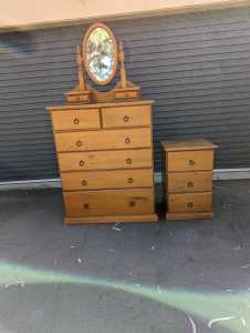 Free drawers and mirror PPU 