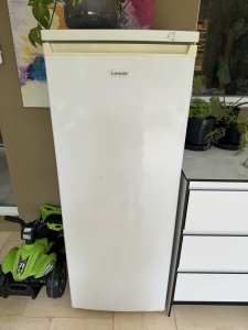Lemair 167L Upright Freezer