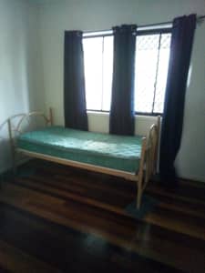 Room to rent in share house