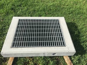 GAL DRAINAGE GRATE WITH CONCRETE SURROND SUIT STORMWATER PIT- NEW