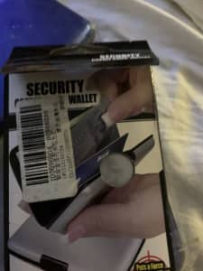 Metal case Security credit card wallet holder blue or silver