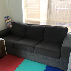 Second hand sofa set- 2 3 seater, good as new! Great price