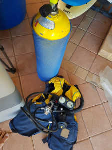 Scuba gear for display or spares