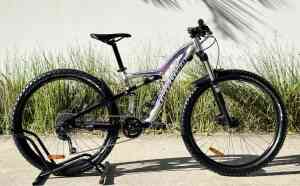 SPECIALIZED Rumour 650b Dual Suspension Trail Bike As New Condition!