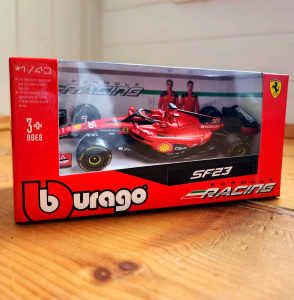 Brand New Bburago Diecast Formula Racing Ferrari, Carlos Sainz 1:43 