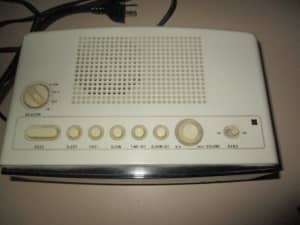 Vintage National Panasonic Clock Radio RC80BH