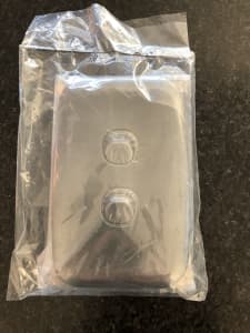 NEW CLIPSAL SL2000 or SC2000 SERIES 2 GANG LIGHT SWITCH