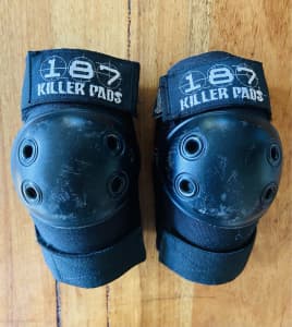 Killer elbow pads (size small)