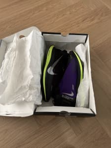 New - Nike Zoom Pegasus Turbo Shield, Purple Glow Running Mens 12
