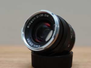 Carl Zeiss ZM Biogon 35mm F2 Leica M mount lens