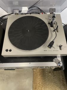 Akai AP-001C turntable in good working condition