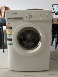 Simpson 7kg Front Load Washing Machine SWF10761