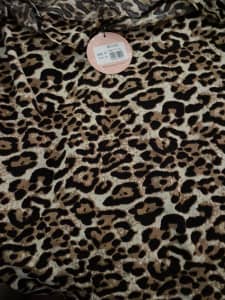 Leopard top size 20 you and all brand