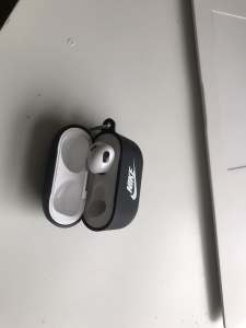 Wanted: Wanted air pod gen 3 left one ( lost left…)