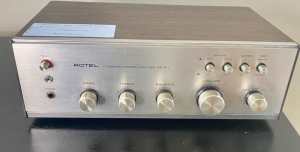 ROTEL Amplifier RA211