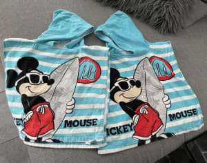 2 x hooded towels -1-3 years - Mickey Mouse - great used condition
