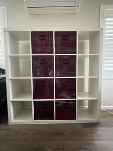 Storage cabinet 147 x 147 cms