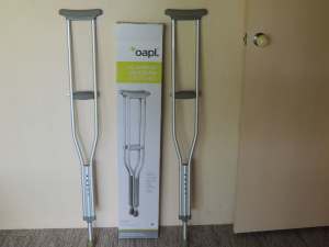 OAPL adjustable aluminium rehab mobility underarm crutches 1.57-1.72m