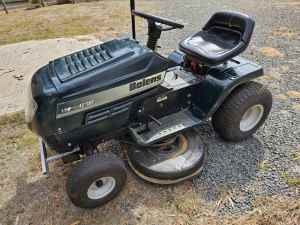 Bowens 17hp 42 inch ride on mower