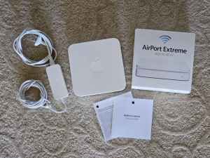 Apple Airport Extreme A1408 5th generation wireless router 