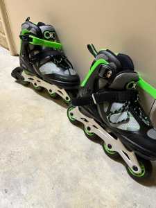 Adult adjustable roller skate 