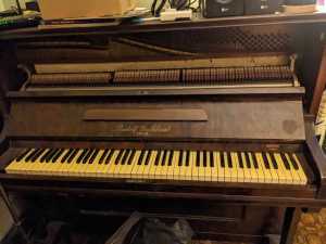 Rudolf Guthlaut Piano - needs tuning - can deliver for fee