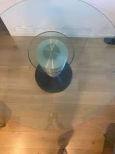 Dinning glass table with granite base