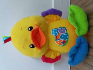 Fisher-Price plush & soft toy - Singing, Laughing and Quacking Duck