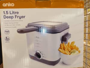Deep Fryer 1.5 litre 900 watts NEW