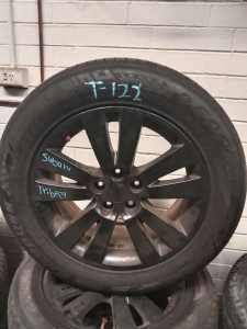 T - 122 - Subaru Tribeca Wheel and tyres
