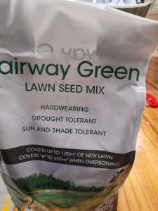 Fairway Green Lawn Seed 2.5kg bag
